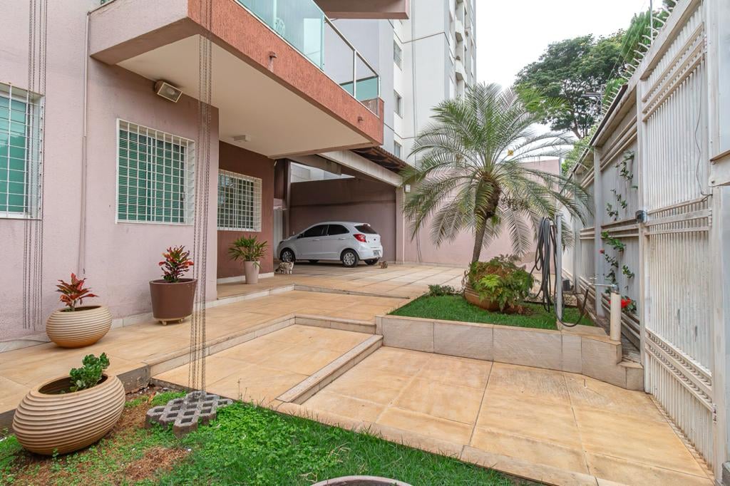 Sobrado à Venda no Jardim América - Imagem 1