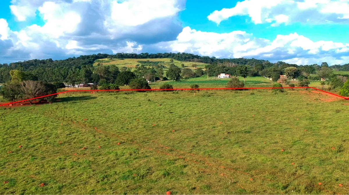 Chácara com 70.000m² à venda com água e escritura na região Macaúba | Próximo a Nerópolis - Imagem 1